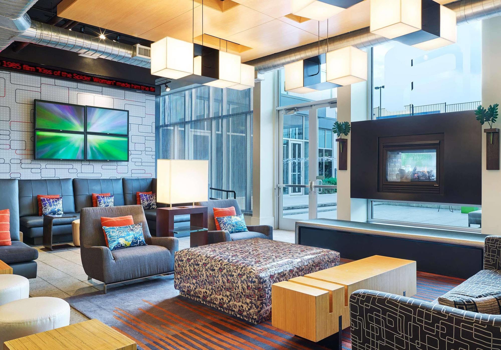 Aloft Airport Hotel